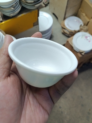 Picture of 3.4 inch Ceremic white serving dishes Round Dessert / sauce porcelain bowl