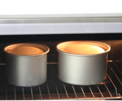 Picture of 7 inch Aluminum Chiffon Cake Mold Nonstick Food Cake Pan DIY Round Cake Bakeware Home Kitchen Baking Cake Mold Pan