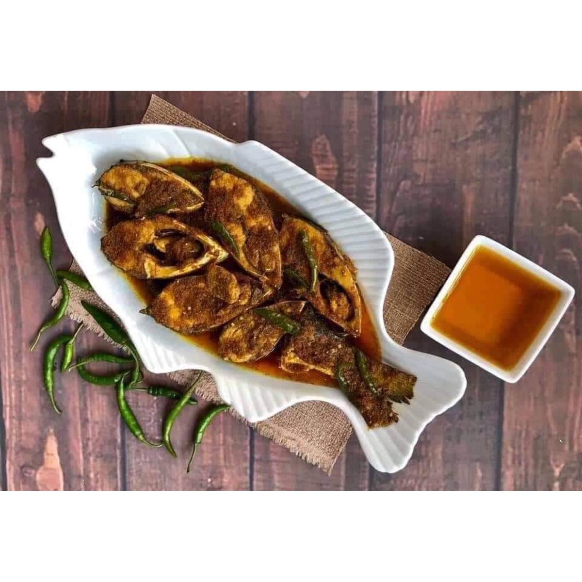 Picture of SERVING DISH Ceramic Tableware Creative Plate Fish/Leaf Shaped Dish Snack Storage Fish Pan  (11 Inches + White)