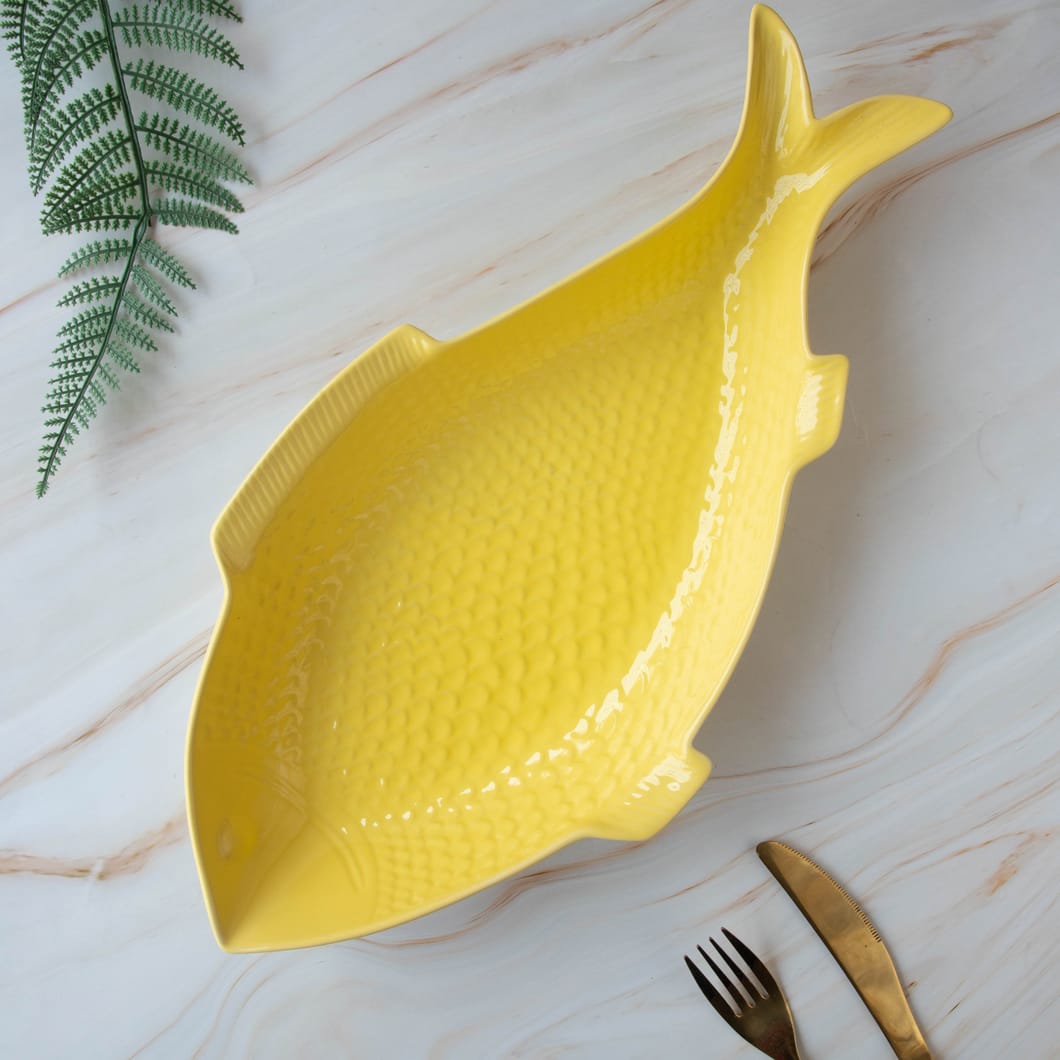 Picture of colorful ceramic fish tray dinning table ware serving dishes fish shape dish