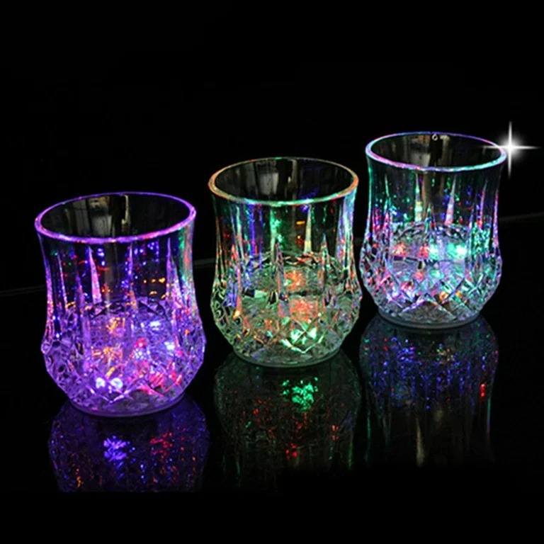 Picture of Creative Light Up LED jusse glass Automatic Flashing Drinking Cup Mugs Color Changing Party Supplie