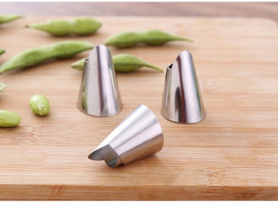 Picture of Peeling Edamame Artifact Armor Set Stainless Steel Finger Picking Device, Vegetable Cutter, Hand Guard, Iron Nail Sheller