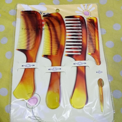 Picture of 4 Pcs Hair Comb Set Hair Comb set 4pcs in 1pac Hair Comb set
