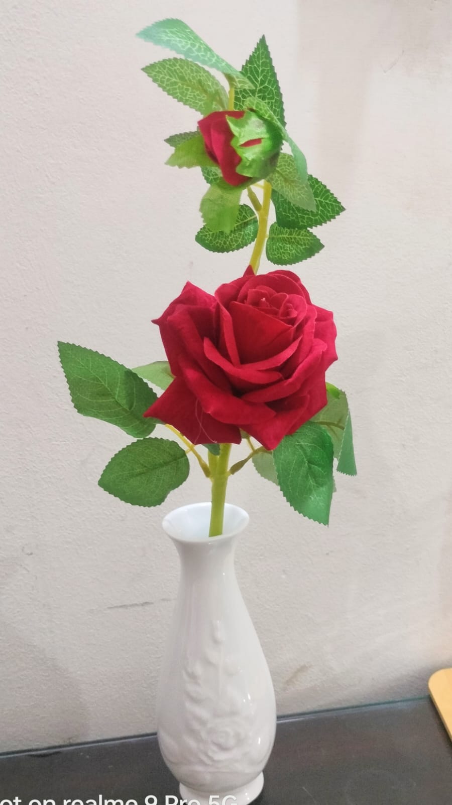 Picture of 8" ceramic flower vas with artifitial rose stick   Home Decoration Item - artificial flower