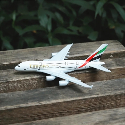 Picture of 15 cm/6 inch U.A.E Airplane Model Alloy Diecast Ornament Plane Model Toy for Children Collection Table Top
