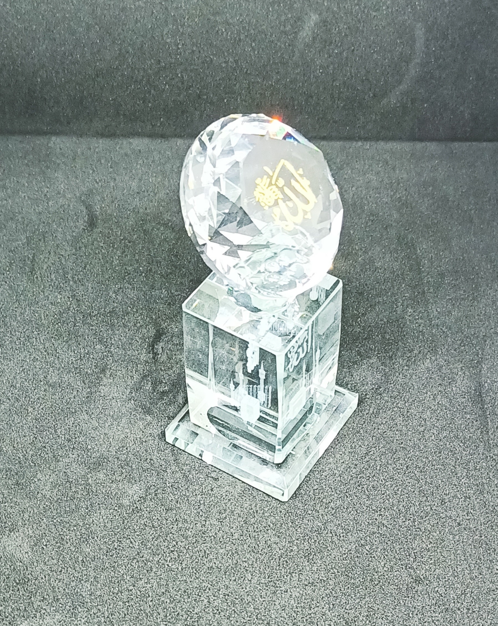 Picture of Crystal Allahu Diamond System showpiece