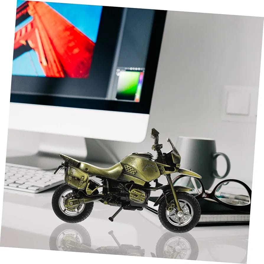 Picture of 1 Piece Retro Bronze Metal Bike Showpieces Figurine Statue Model Vintage Motorcycle Souvenirs Home,Office Decoration Crafts Souvenirs Gifts.