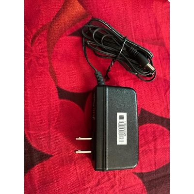 Picture of 12v adapter