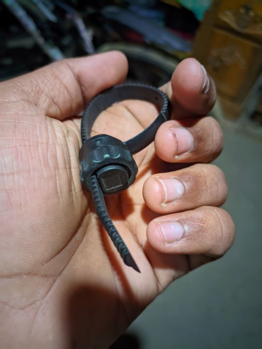 Picture of Depar Horn Strap Clamp 2pc _ Clamp For Bicycle Horns Dipper light Zip Tie / Holder/ Dipper Light Badhar Belt সাইকেল হর্নের জন্য ক্ল্যাম্প