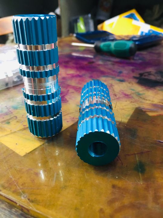 Picture of 1 Pair Bike Pedals Axle Foot Rest Pegs Anti-Slip Aluminum Alloy BMX Mountain Road Cycling Bicycle Front Rear