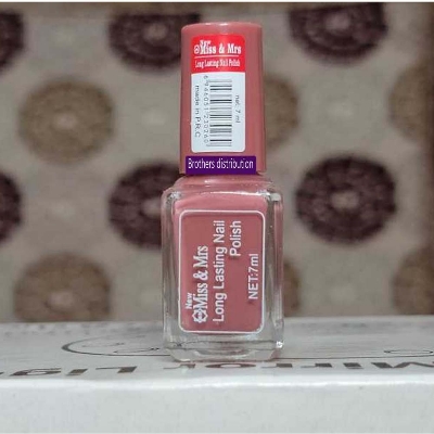 Picture of Nail Polish for Women Miss & Mrs Shade - 75
