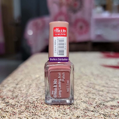 Picture of Nail polish for women Miss & Mrs Shade - 99