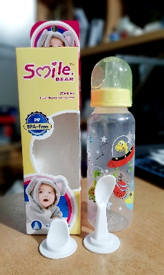 Picture of Smile Bear Plastic Bottle Food & Juice Feeder with Silicone Spoon 250ml