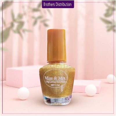 Picture of Nail polish for women Miss & Mrs Shade- 43