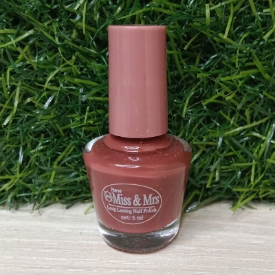 Picture of Nail polish for women Miss & Mrs Shade- 150