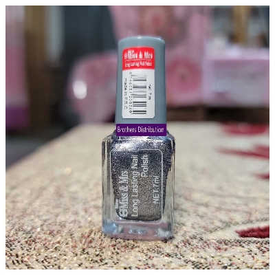 Picture of Nail polish for women Miss & Mrs Shade- 110