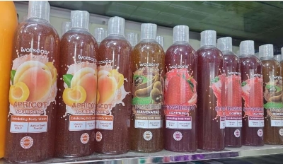 Picture of Watsons Love My Skin Body Wash | 410ml | Apricot Nourishing | Strawberry Lightening | Summer Berries | Tamarind Rejuvenating