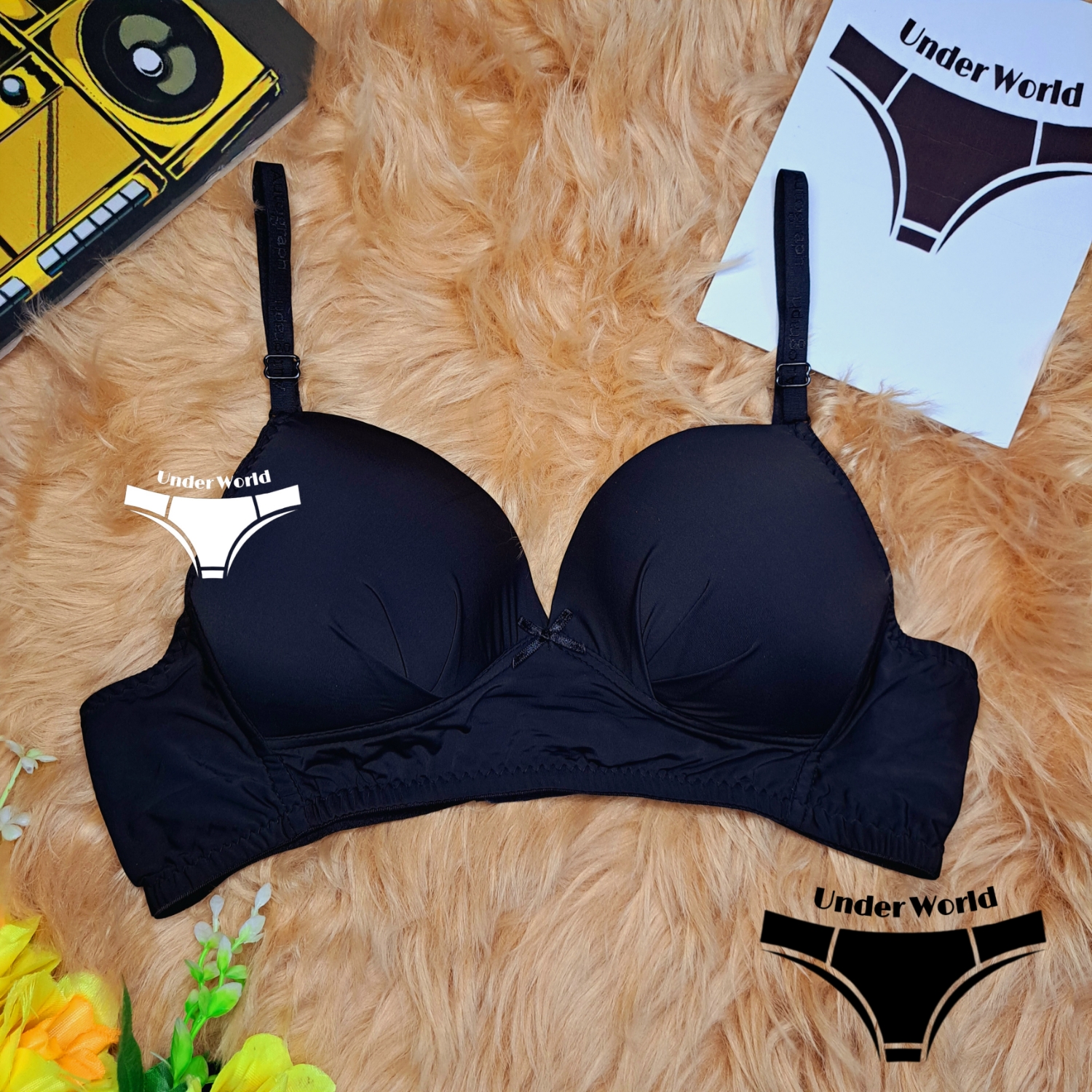 Picture of Black Soft Comfortable Non Padded Wireless Foam Bra for Women and Girls
