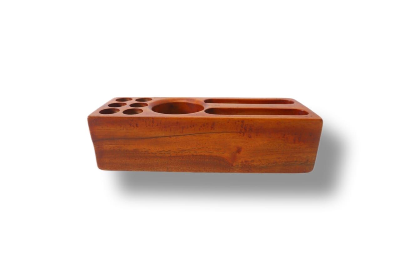 Picture of wooden pen holder
