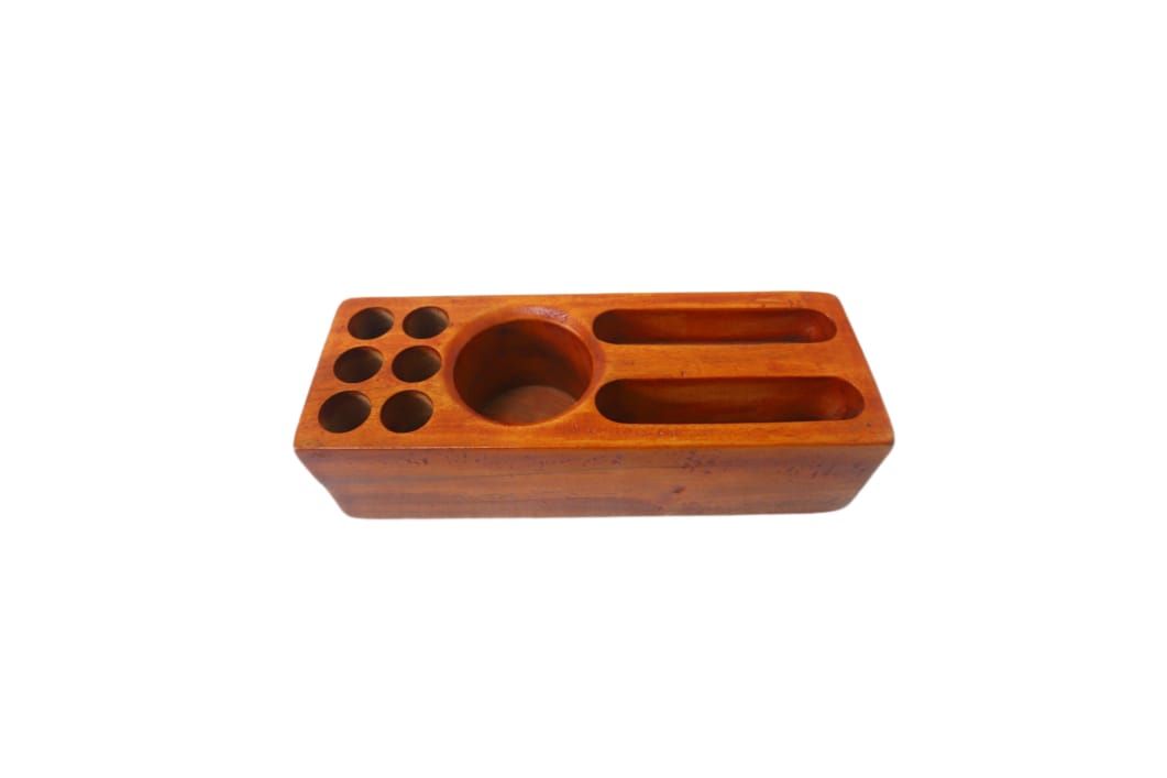 Picture of wooden pen holder
