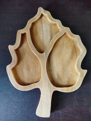 Picture of 3-Compartment Food Storage Tray Dried Food Snack Plate Serving Platter For Party Candy Pastry Nuts Dish