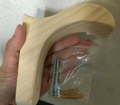 Picture of wooden helmet holder