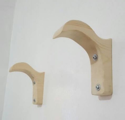 Picture of wooden helmet holder