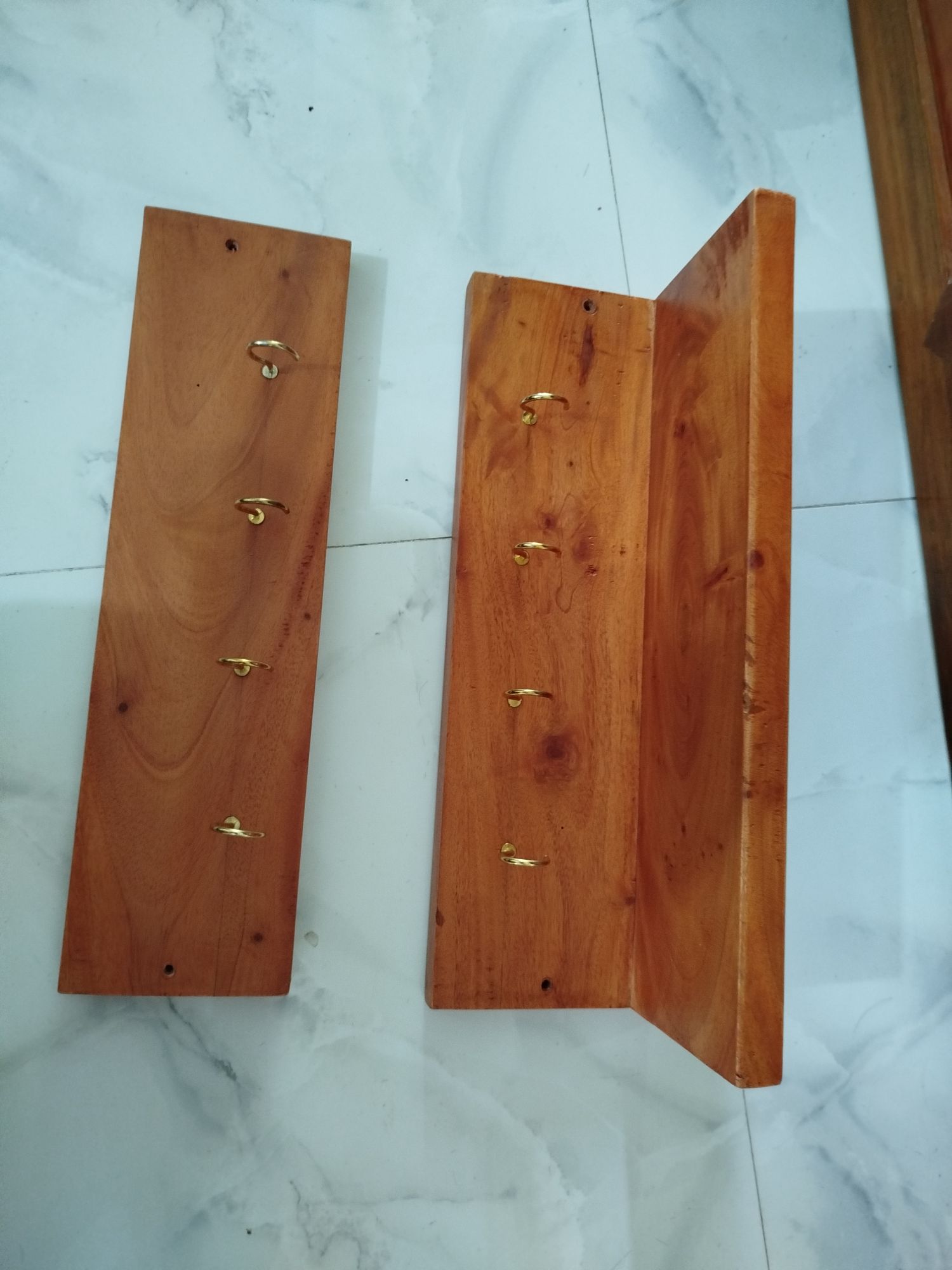 Picture of Wooden Wall Mount Cup Rack Kitchen Bar 8 Mug Hooks Mug & Cup Holder for Carafes Tea Cups Coffee Mugs