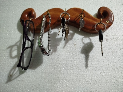 Picture of modern wooden kee holder 12"inch by 4"inch