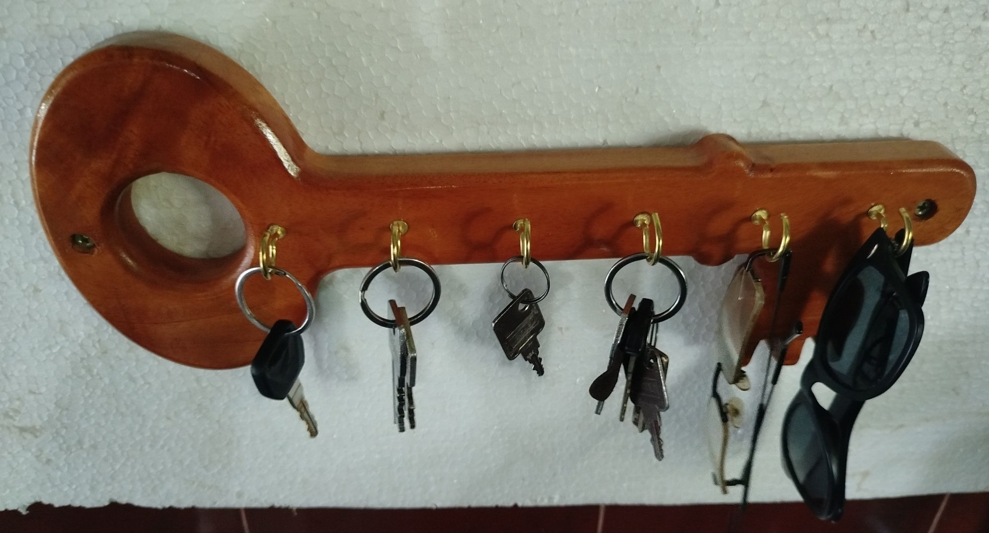 Picture of wooden kee holder 13"inch by 5"inch