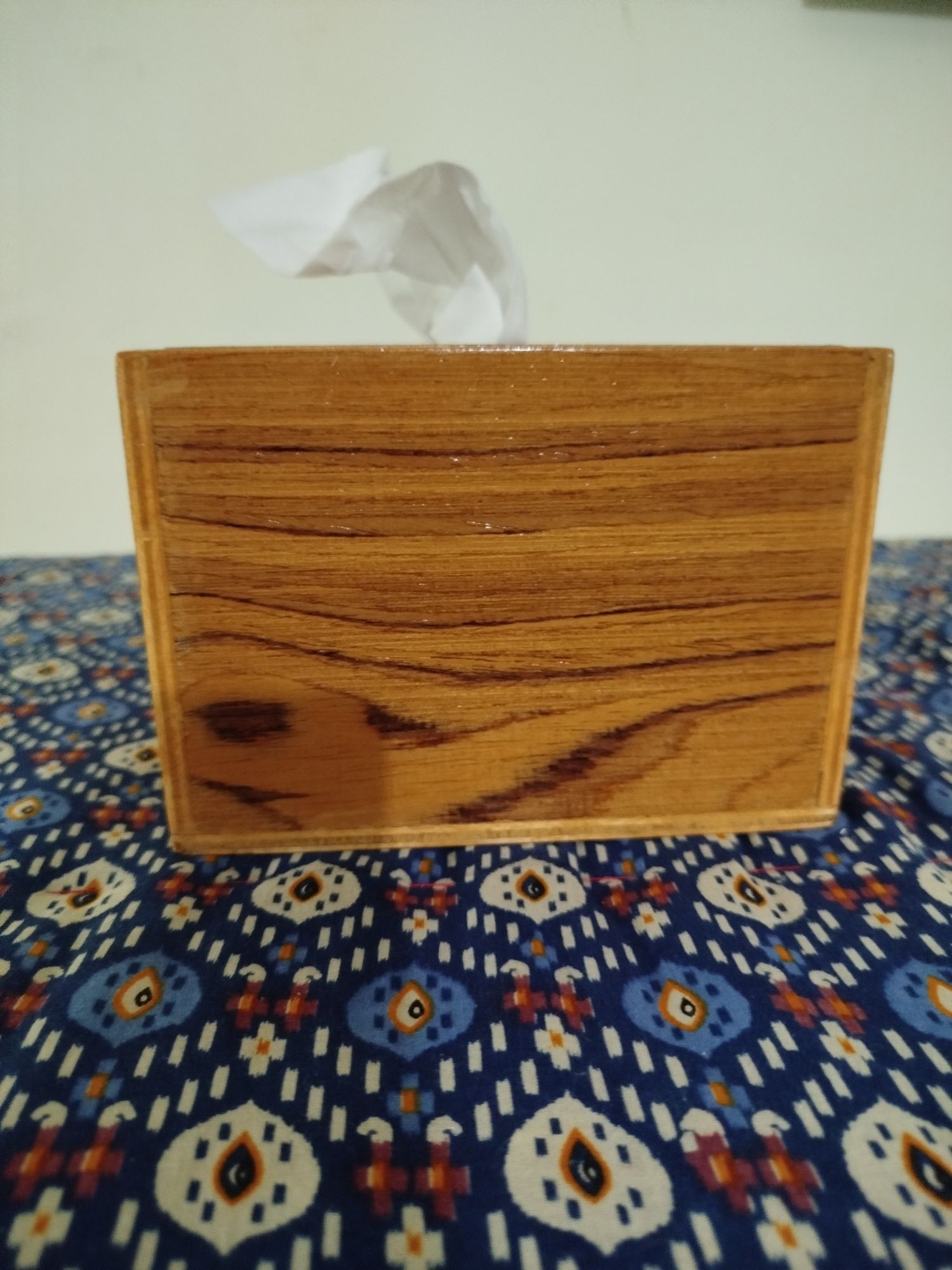 Picture of Modern tissue box made by vernier board