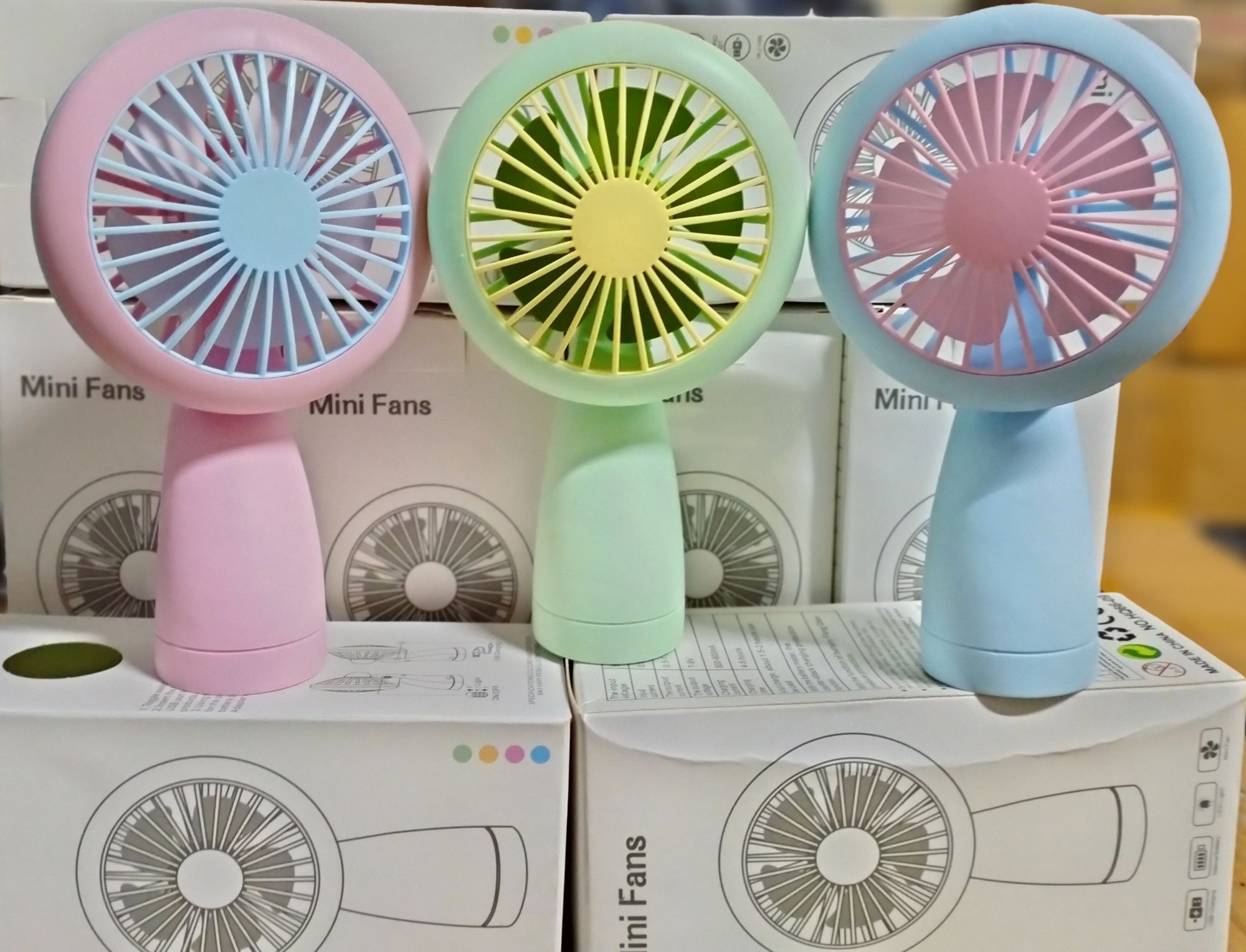 Picture of Portable mini fan with stylish light - Multicolor
