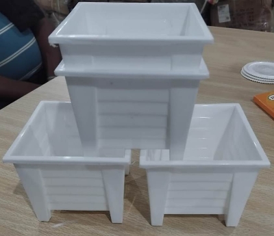 Picture of 10- CM(4Inchi) Plastic mapela Flower Tob 4 Pcs