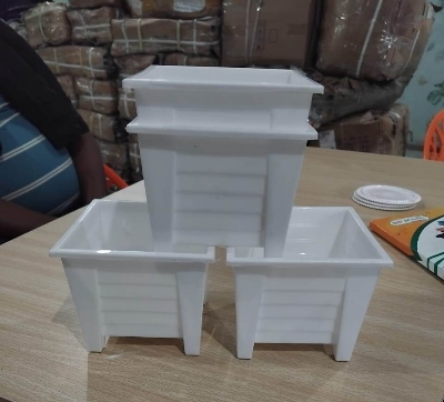 Picture of 10- CM(4Inchi) Plastic mapela Flower Tob 4 Pcs