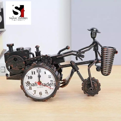 Picture of Non-ticking analog alarm clock, creative desk decoration accessory, fine workmanship and practical
