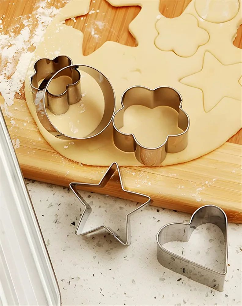 Picture of Cookie Cutter Stainless Steel Cookie Cutter with 4Shape, 12 Pieces.