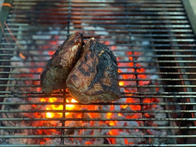 Picture of BBQ Charcoal 100% Natural Wood Charcoal Lumps (1 kg)