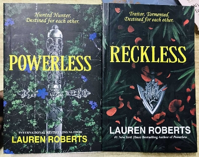 Picture of Powerless - Reckless  (Fullset) [Paperback]