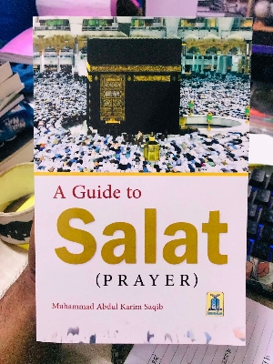 Picture of A Guide to Salah (Paperback)