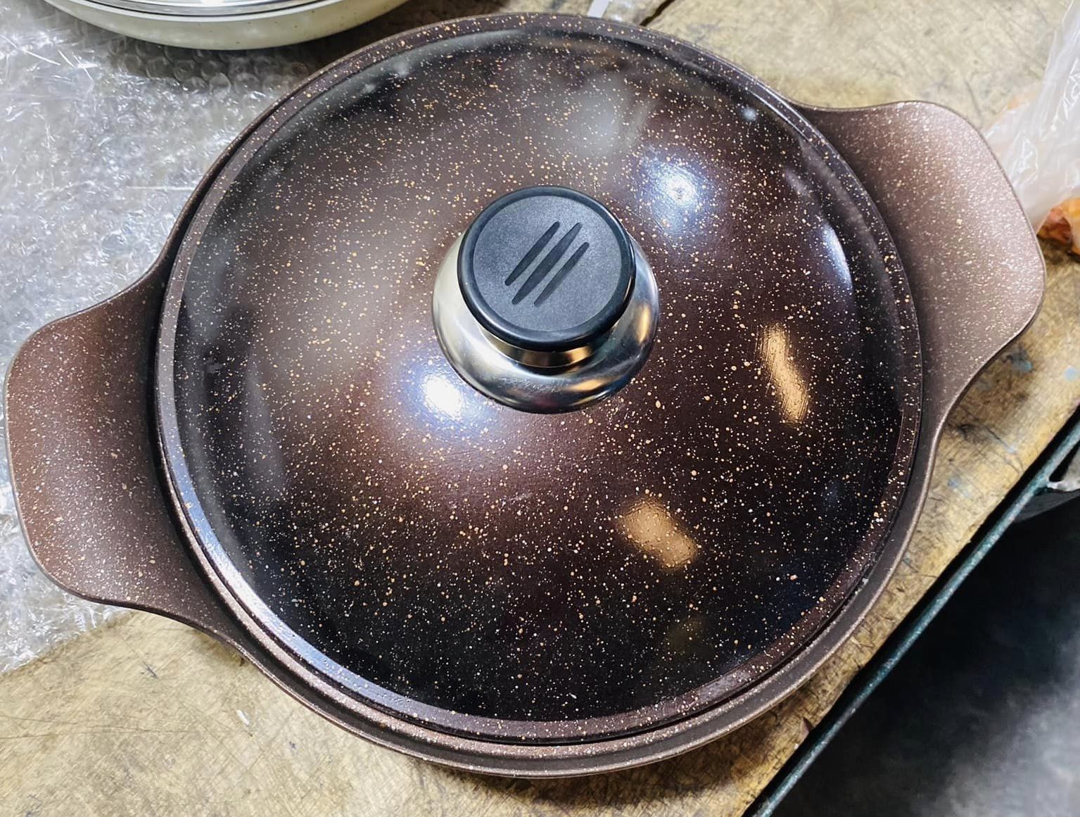 Picture of BD-KOR SHALLOW CASSEROLE (24 CM) With Glass Lid