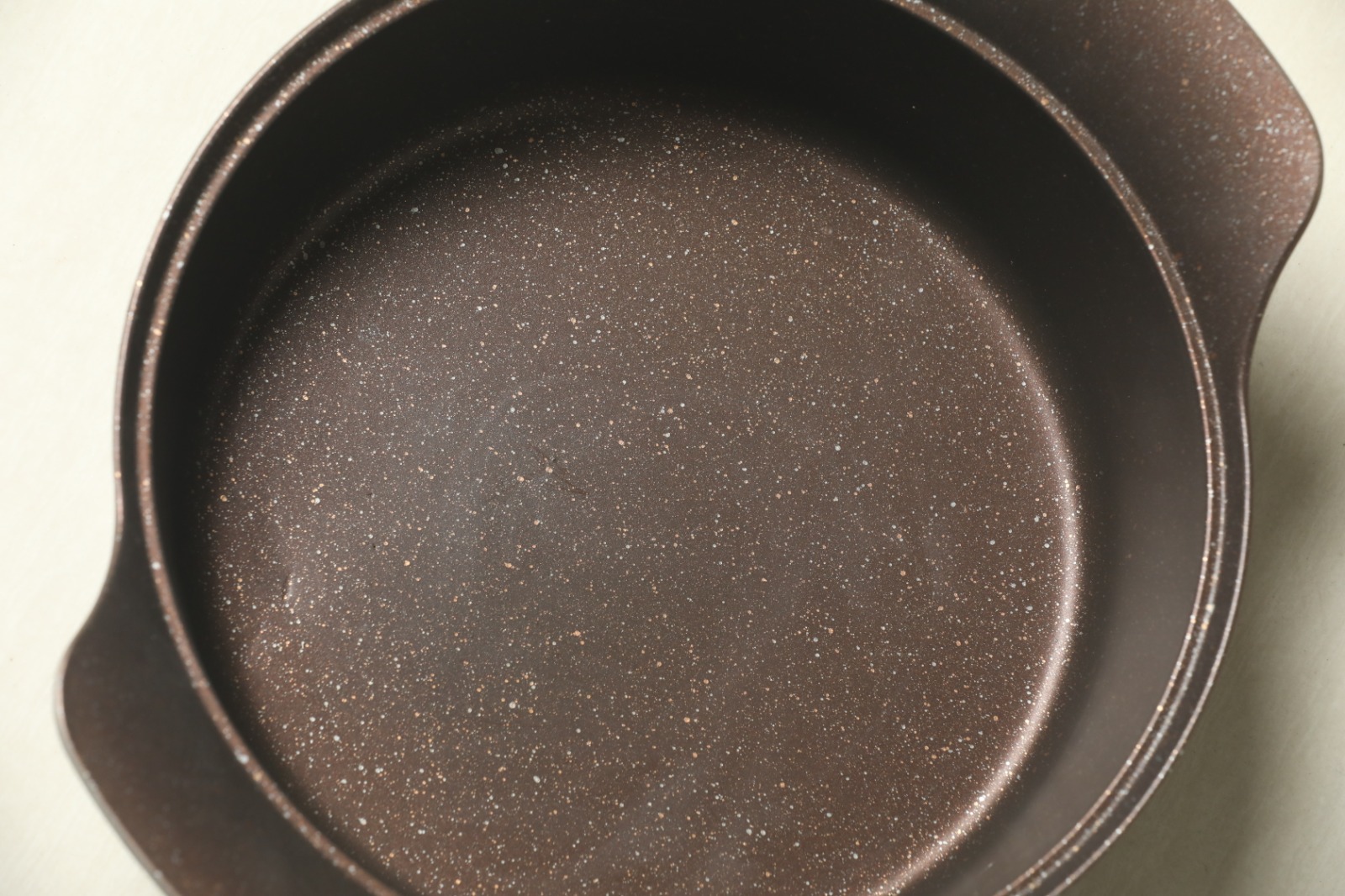 Picture of BD-KOR SHALLOW CASSEROLE (24 CM) With Glass Lid