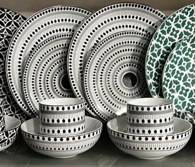 Picture of 24 Pieces Ariane Dinner Set BLACK DOT Design