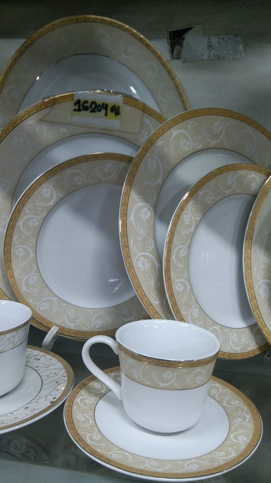 Picture of 36 Pieces Ariane Dinner Set Modern Design 15523GL