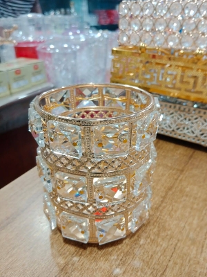 Picture of Crystal Makeup Brushes Liner Mascara Holder Organizer Round Design Cosmetics Tools Container Comb Holder Pen Pencil Holder Storage Holder for Home Dressing Table and Birthday Gift