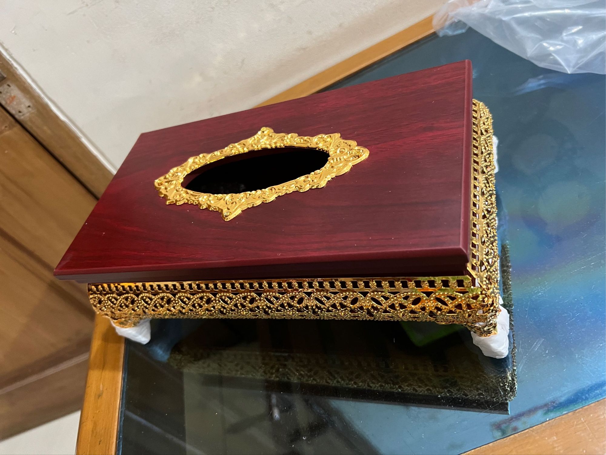 Picture of European style classical luxurious high end tissue box Gold Plated