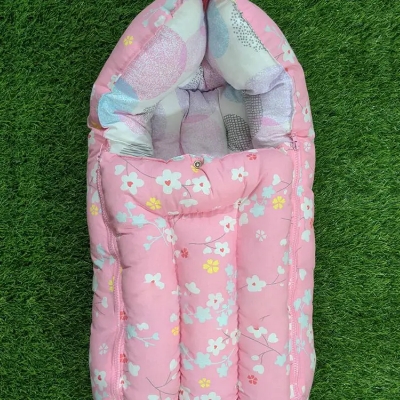 Picture of Newborn Safety Travel Bed / Baby Sleeping Bed.