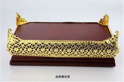Picture of European style classical luxurious high end tissue box Gold Plated