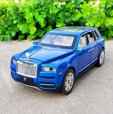 Picture of 1PC 1:24 Rolls Royce Cullinan Diecast Metal Car Luxury SUV Alloy Model Car Simulation Sound Light Pull Back Car Toy For Kids Gift