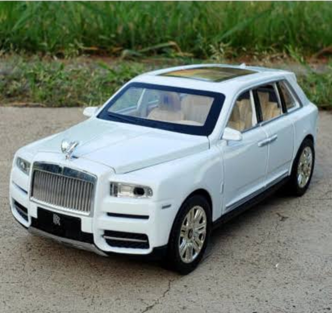 Picture of 1PC 1:32 Rolls Royce Cullinan Diecast Alloy Car Hybrid Super Premium Model Vehicle Metal Toy Pull back Sound Light