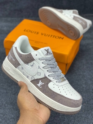 Buy Mens Sneaker Nike Online at Best Price